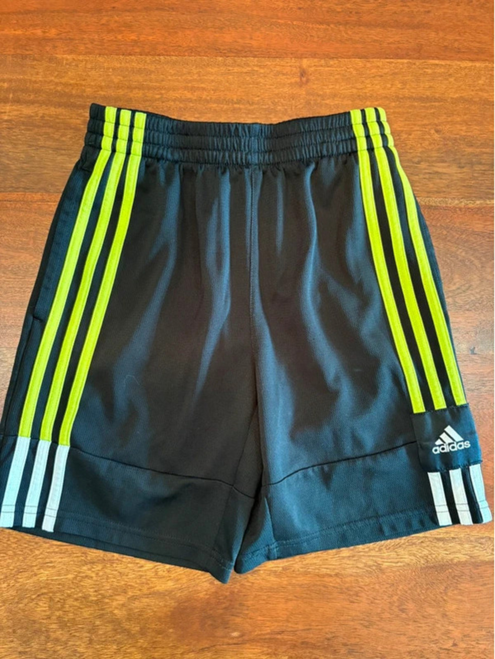 Kids Adidas track shorts. Size 10/12.